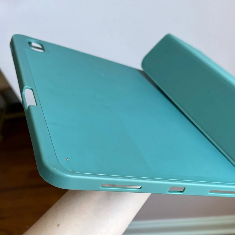 Green iPad 10.9” Case